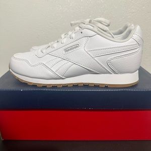 Reebok White Tennis shoes